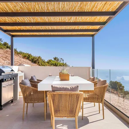 Infinity Luxury Villas, Lefkada فيلة Athánion